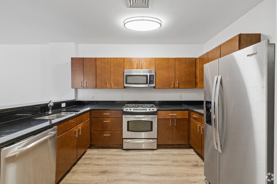2BR, 2BA - 1,386SF - Kitchen - The Mercantile Apartments
