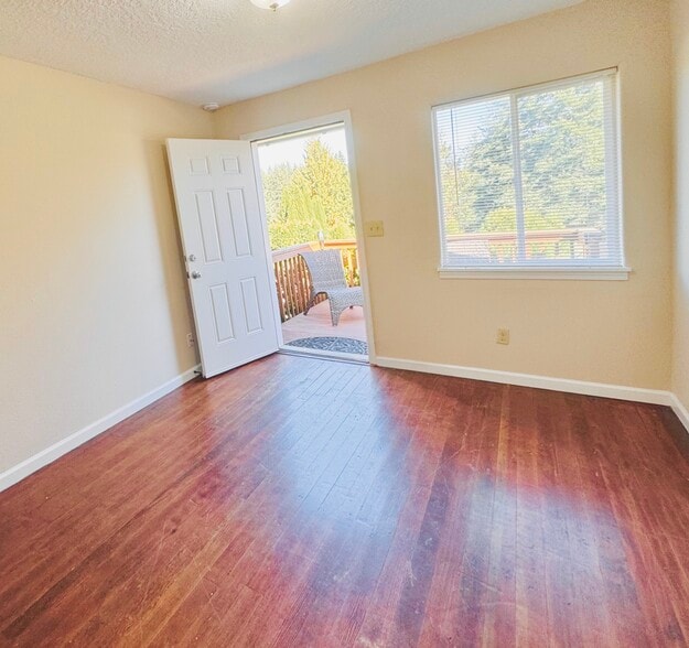 Living Room - 16670 S Carus Rd