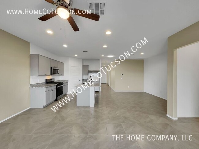 Building Photo - 13412 N Laura Ellen Ln