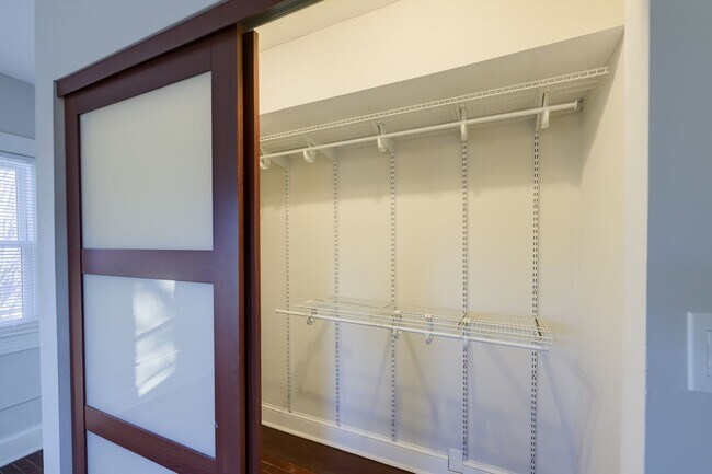 Building Photo - Modern End-Unit Townhome with Garage + Outdoor Space in SE DC