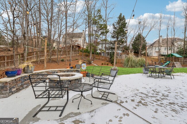 Building Photo - 3354 Collier Point NE