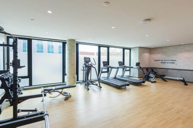 Building Photo - 2 bedroom in BROOKLYN NY 11204