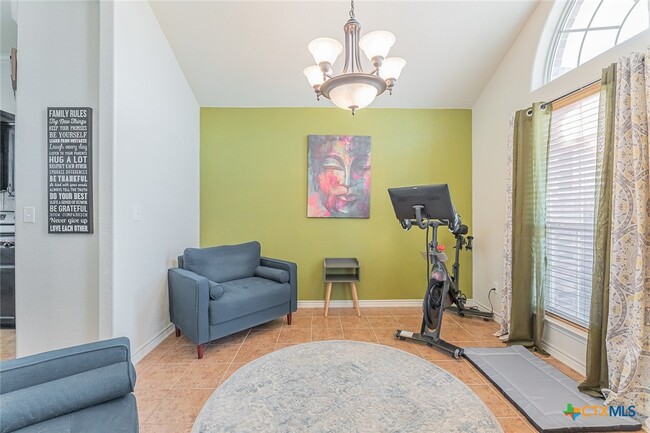Building Photo - 4011 Salt Fork Dr