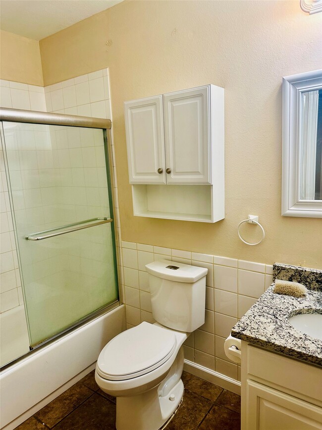 Building Photo - 25330 Barmby Dr