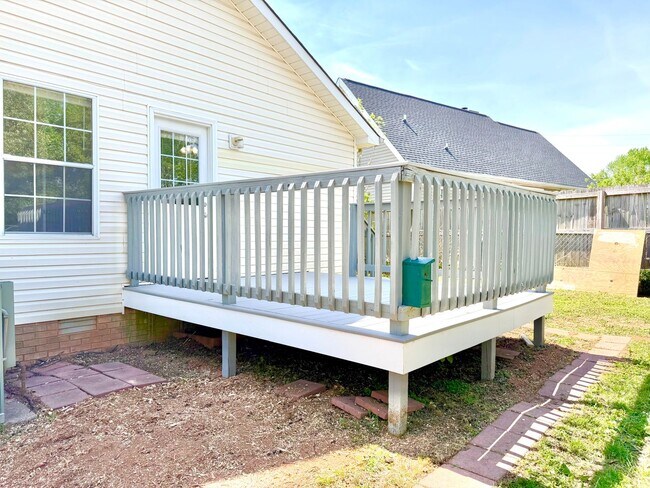 Building Photo - 1215 Marla Dr