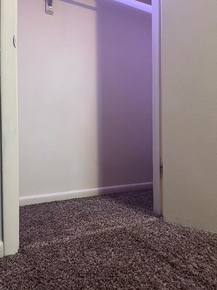 Building Photo - 143 Hendricks Blvd