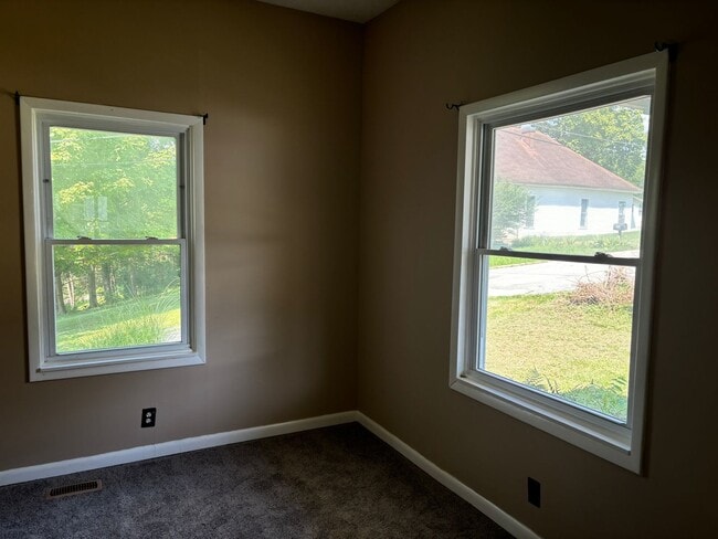 Building Photo - Two Bedroom Home downtown Corbin, KY