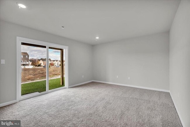 Building Photo - 220 Sandy Rdg Rd