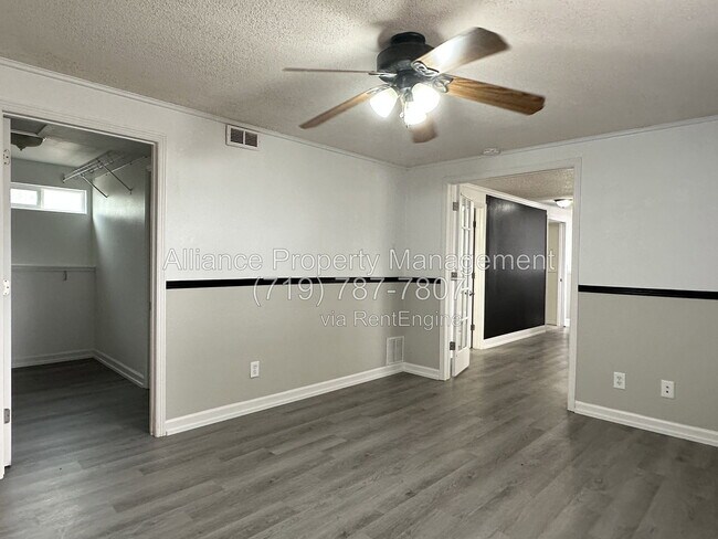 Building Photo - 1250 Chiricahua Dr