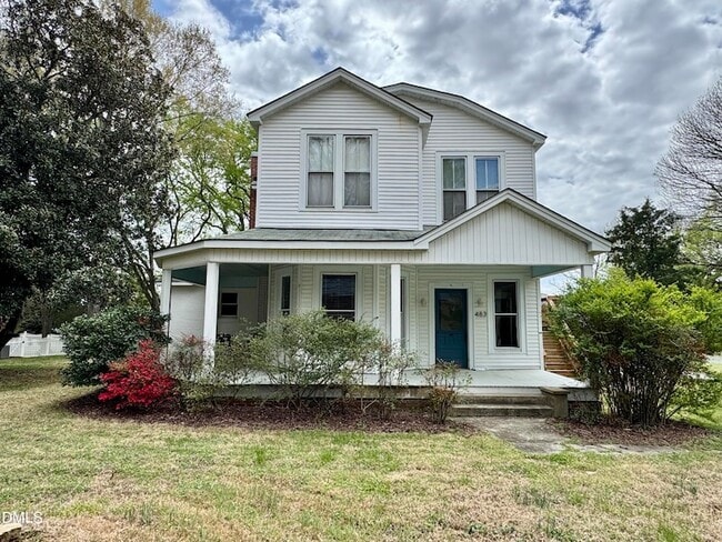 Building Photo - 483 W Salisbury St