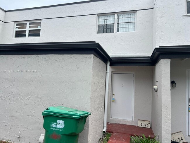Building Photo - 15022 SW 80th Terrace