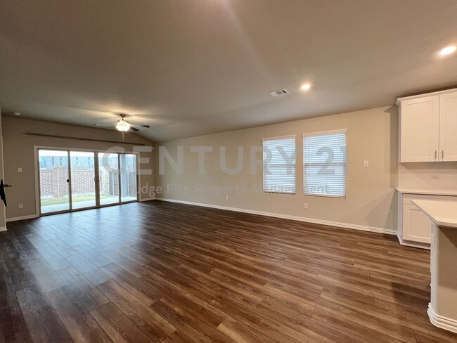 Building Photo - Fantastic 3/2/2 in Fort Worth For Rent!