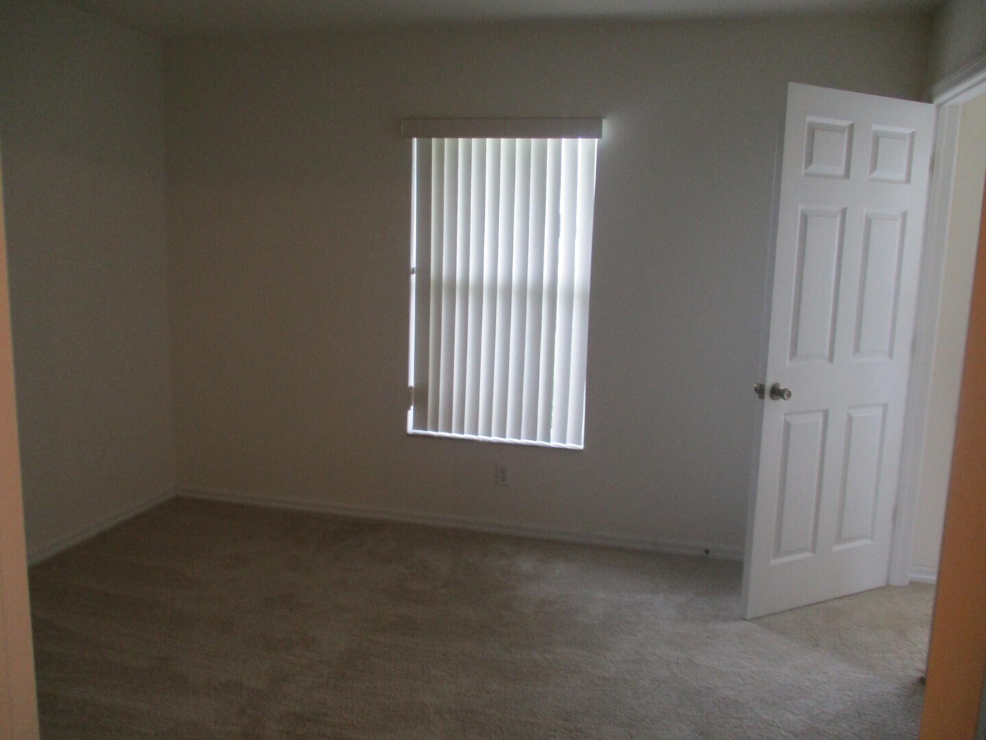 Building Photo - Coming soon  nice 3/2 with newer carpet