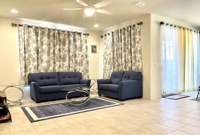 Building Photo - 2022 Built Single-Level 4Bedrooms/3Baths Stunning Home!!