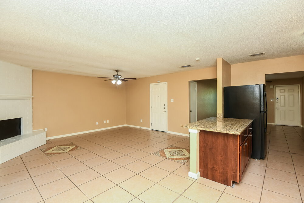 Building Photo - 3713 Arnold Dr