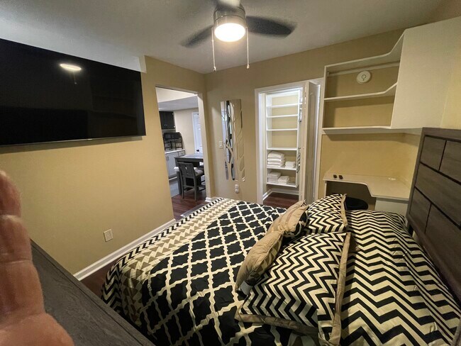 Building Photo - 1164 Cedar Log Pl