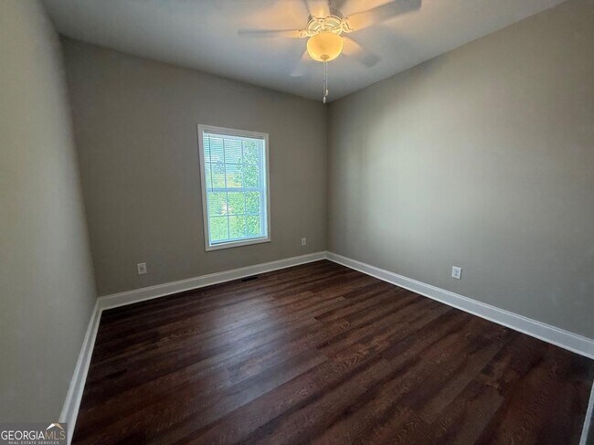 Building Photo - 519 Liberty Pk Dr