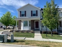 Building Photo - Beautiful 3 bedroom1.5 bath townhome in Price Utah