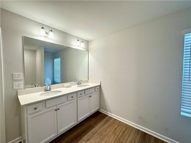 Building Photo - Beautiful Townhome Located at The Borough ...