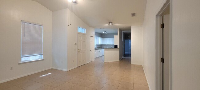 Building Photo - Charming 2/2 with a 1 car garage in Eagle Trace