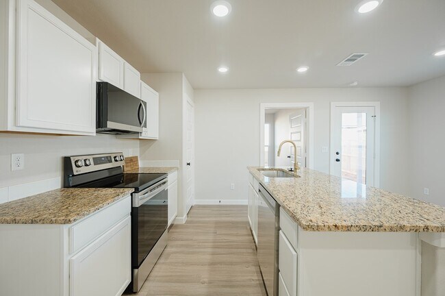 Building Photo - 409 Prairie Dog Dr
