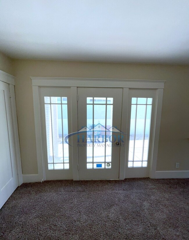 Building Photo - Beautiful 3-Bedroom Home with Spacious Liv...