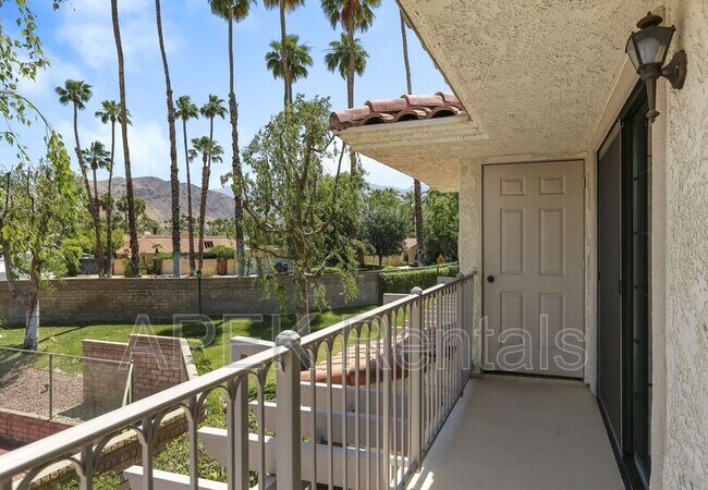 Building Photo - 2701 E Mesquite Ave