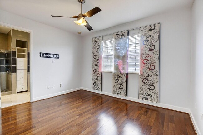 Building Photo - 8657 Blaze Ct