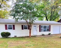 Building Photo - Renovated and Ready to Rent...7 Bradley, Pontoon Beach