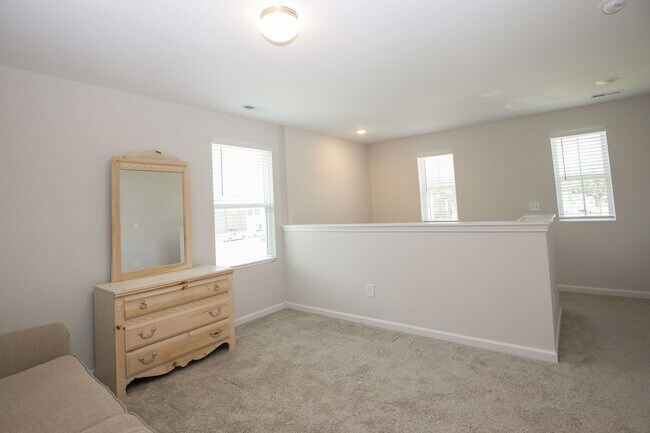 Building Photo - Coming up soon!!!!Centric beautiful proper...