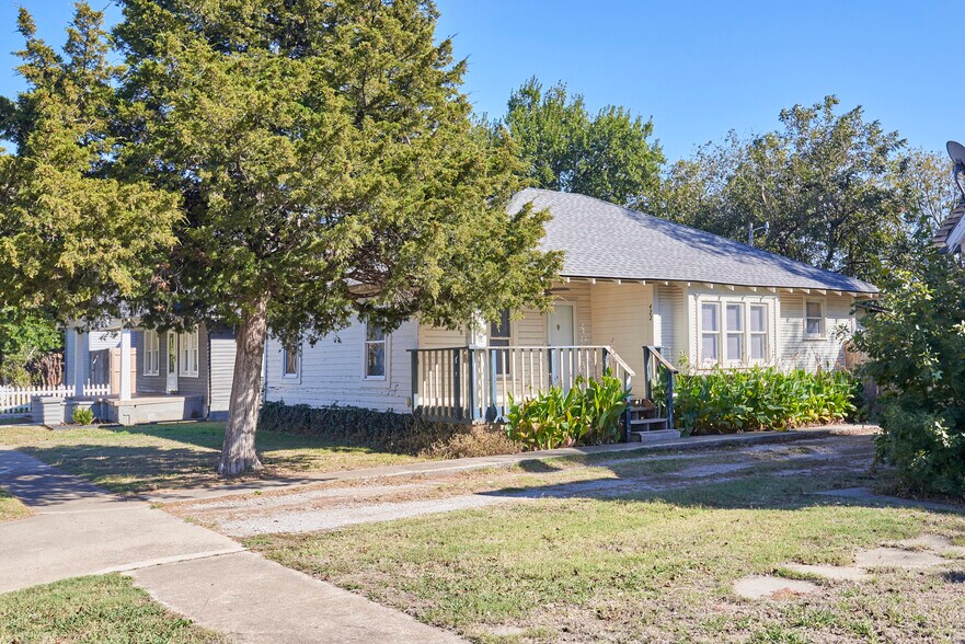 Building Photo - 422 E Eufaula St