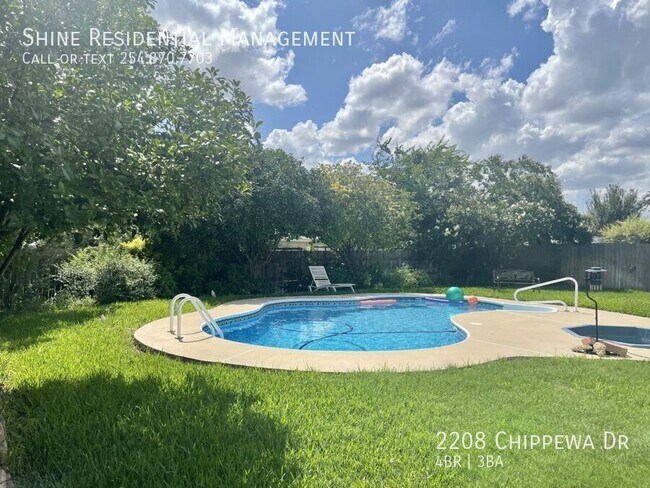Building Photo - 2208 Chippewa Dr