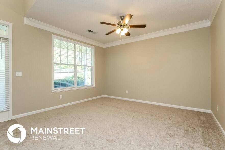 Building Photo - 4400 Feather Way