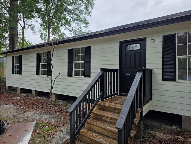 Building Photo - 72475 Jasmine St