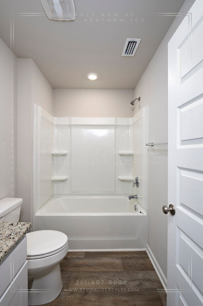 Building Photo - Beautiful 2-Story 5 BD 3 BA House in Spani...