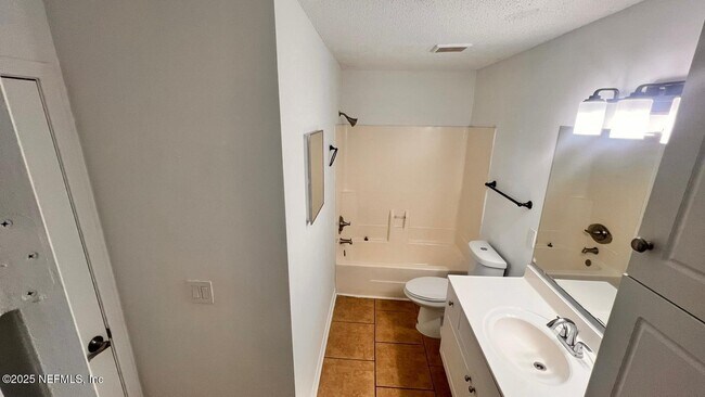 Building Photo - 10200 Belle Rive Blvd