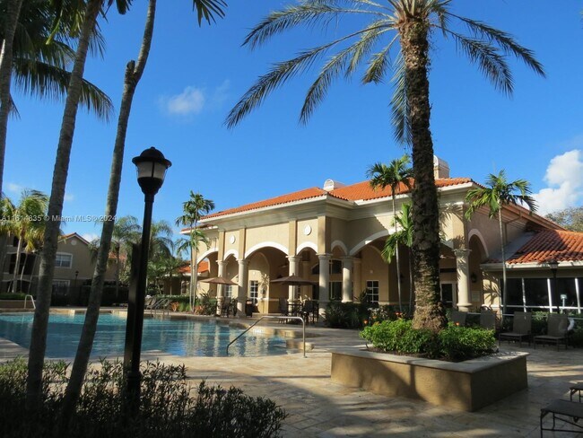 Building Photo - 140 SW 117th Ave