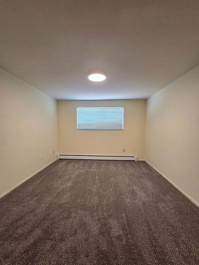 Building Photo - Move-In Ready 2-Bedroom in Brookwood Village — First Month Rent Waived!