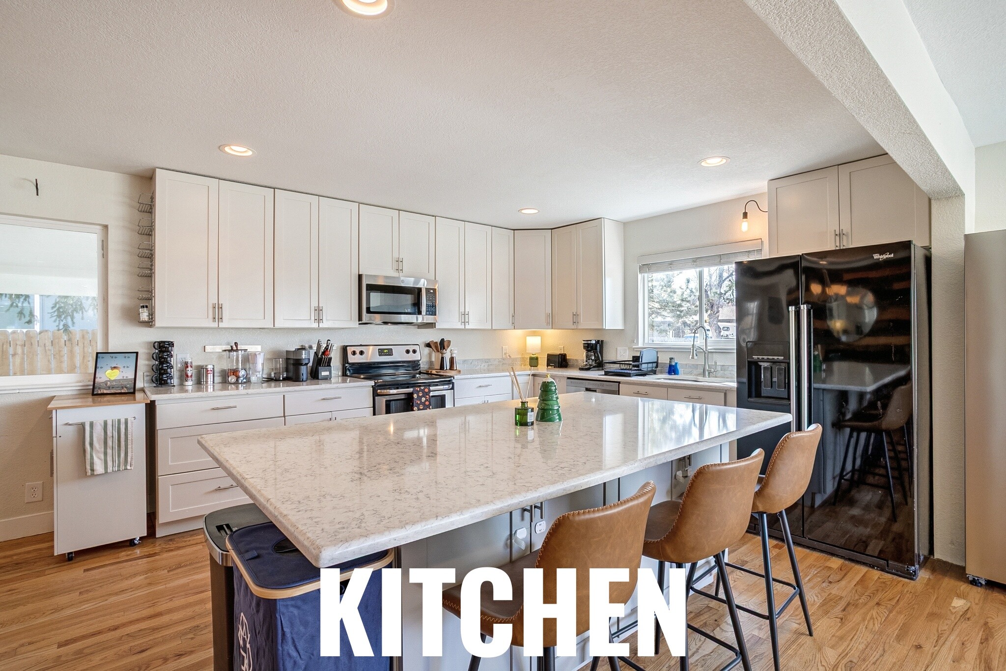 Building Photo - 10490 W Dakota Ave