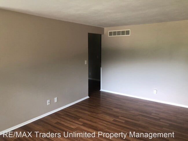 Building Photo - 4 br, 1 bath House - 1901 E Purdue St.