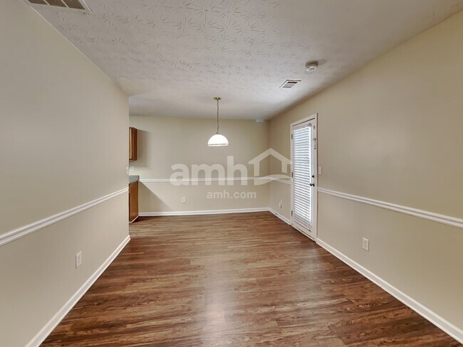 Building Photo - 204 Rankin Cir