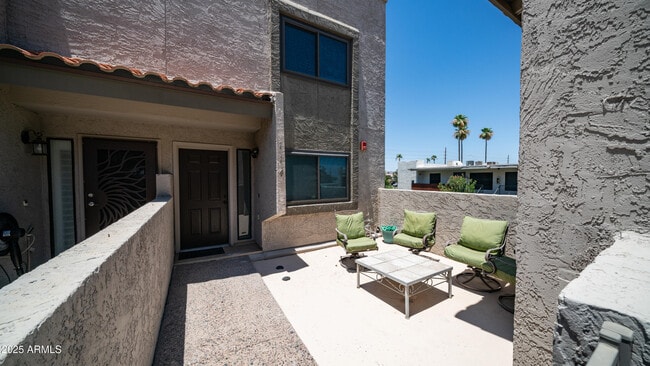 Building Photo - 2615 Hayden Rd