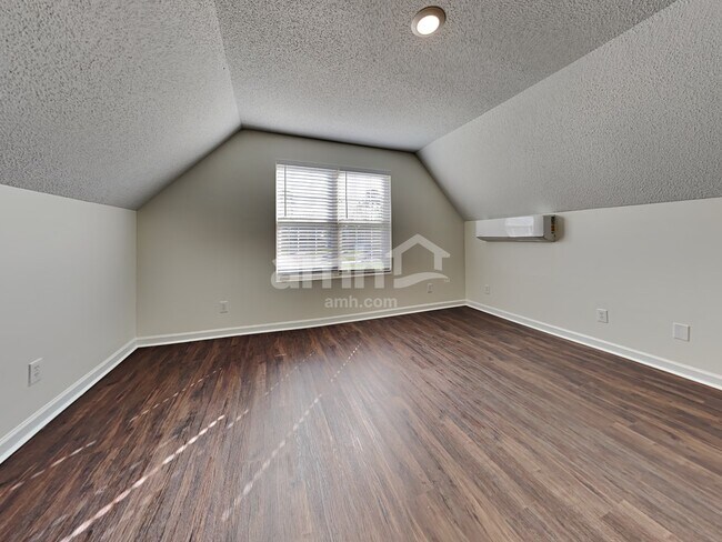 Building Photo - 8793 Adaline Street