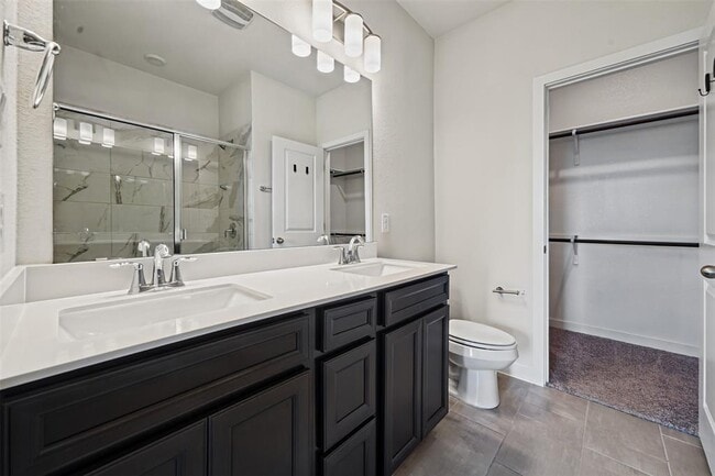 Building Photo - 2500 Forest Creek Dr
