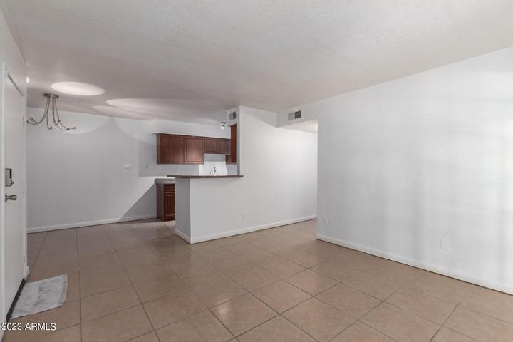 Building Photo - 5995 N 78th St