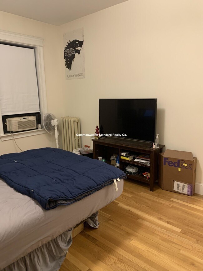 Building Photo - 76 Quint Ave