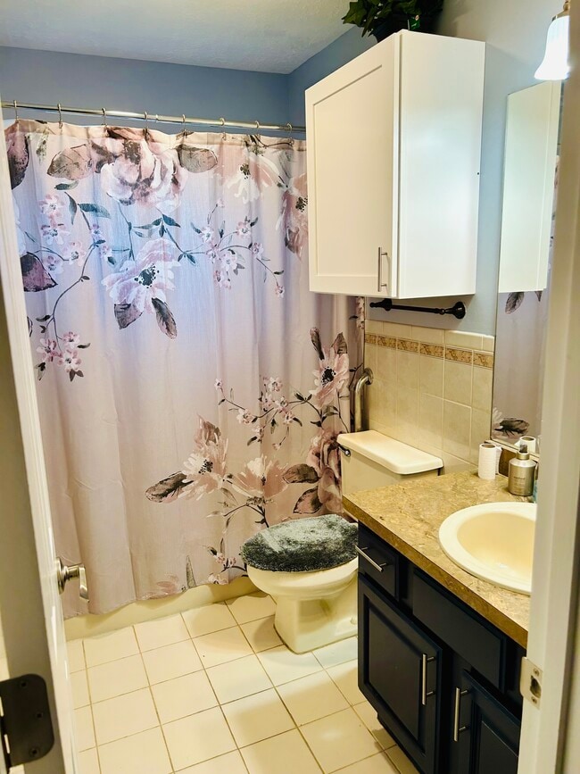 Building Photo - 5582 SE 42nd Ct