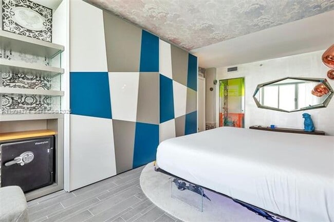 Building Photo - 1100 West Ave