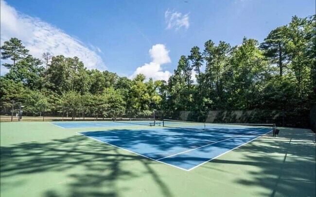 Building Photo - 5908 Solitude Way