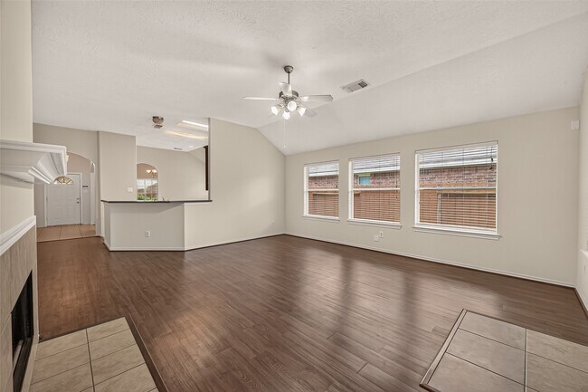 Building Photo - 5006 Juniper Walk Ln